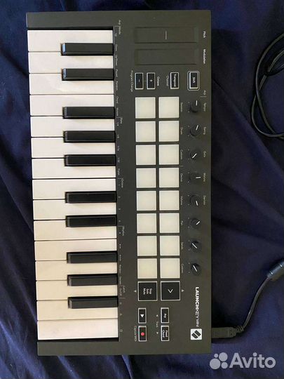 Midi-клавиатура Novation Launchkey Mini mk2