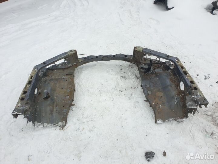 Панель передняя часть кузова Kia Sorento1 Соренто