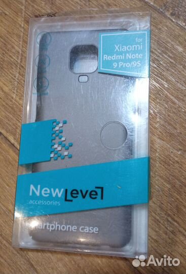 Чехлы на смартфоны