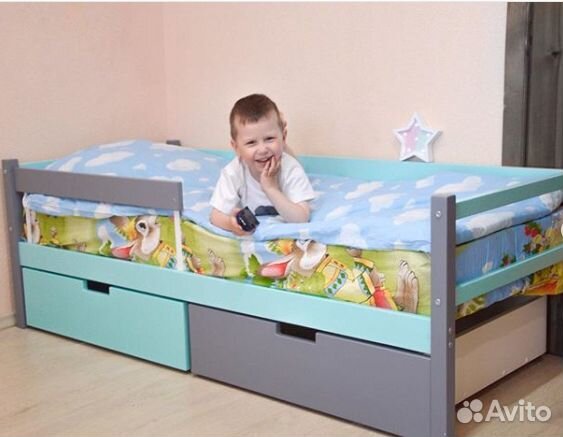 Детская деревянная кровать-тахта
