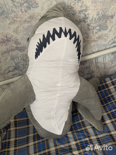 Игрушка мягкая. Серая акула 200см