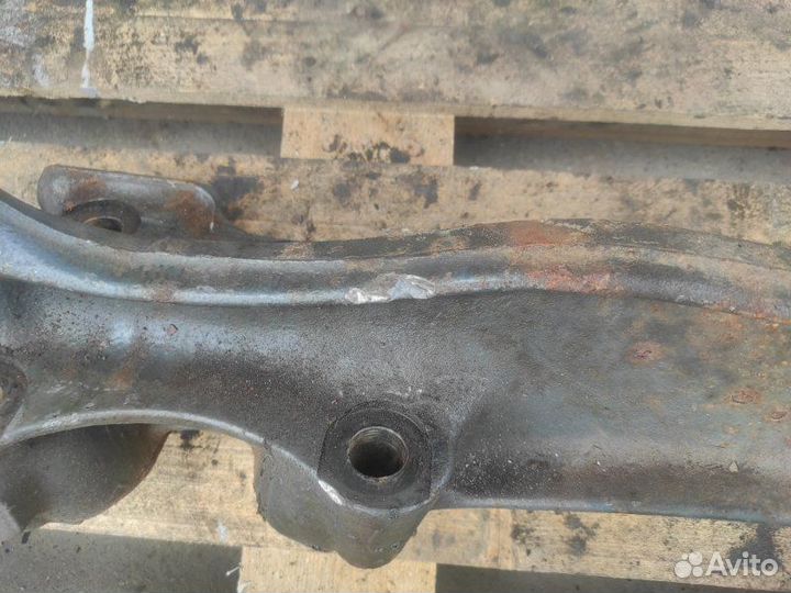 Кронштейн пневморессоры левый Daf Xf 106