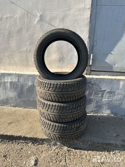 Kumho I'Zen KW22 215/50 R17