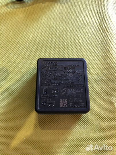 Блок питания Sony AC-UB10D