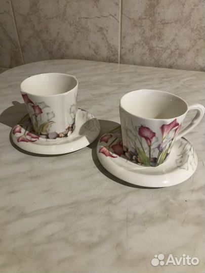 Фарфоровые кружки для чая