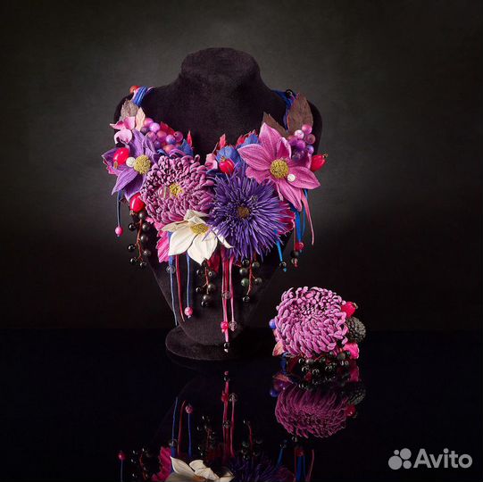 Комплект из кожи 