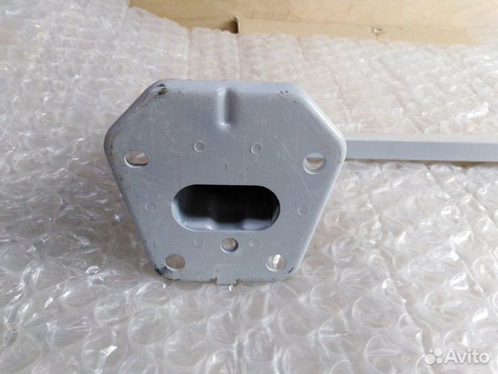 Усилитель бампера задний Subaru Legacy 2009 - 2015