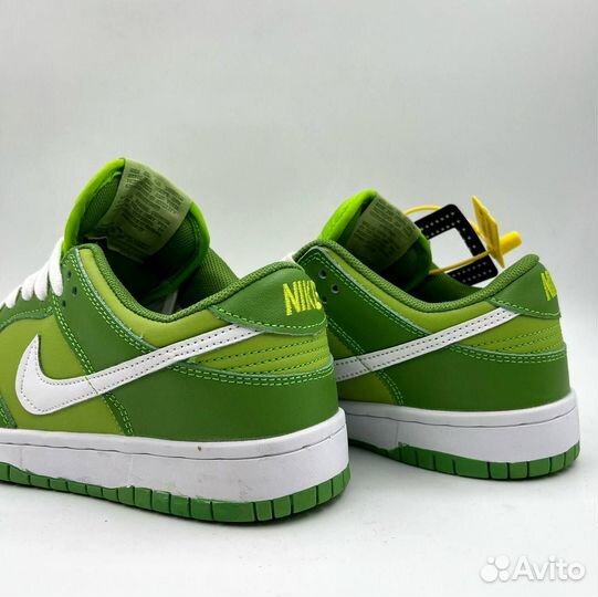 Nike Dunk Low Chlorophyll