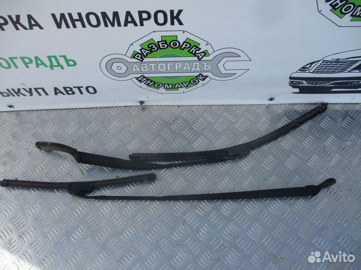 Поводок дворника передний Renault Laguna 2 2002г