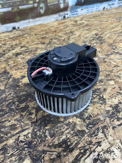 Моторчик печки оригинал Мазда CX7