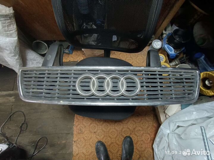 Audi a8 d2 решетка радиатора