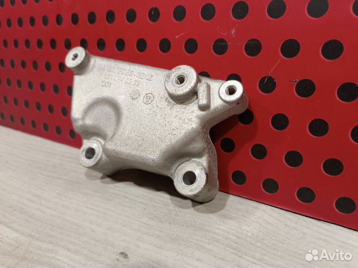 Кронштейн двигателя Mercedes-Benz Gle W166 2018