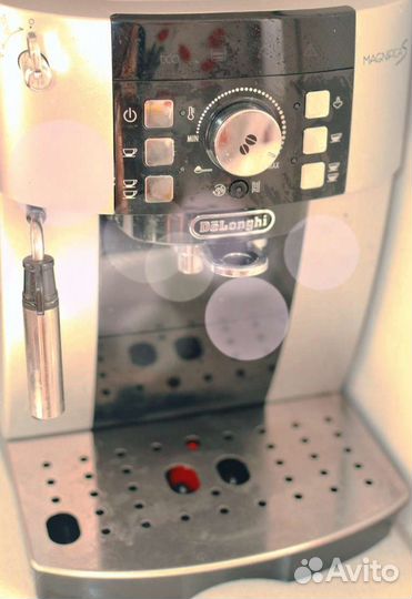 Кофемашина De'Longhi ecam 22.110