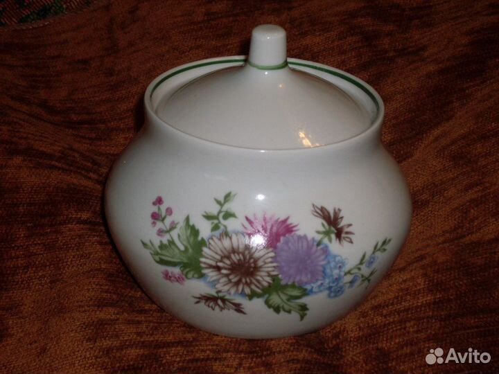 Набор праздничных бокалов. Посуда