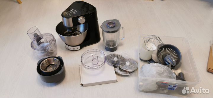 Кухонный комбаин Kenwood KM28