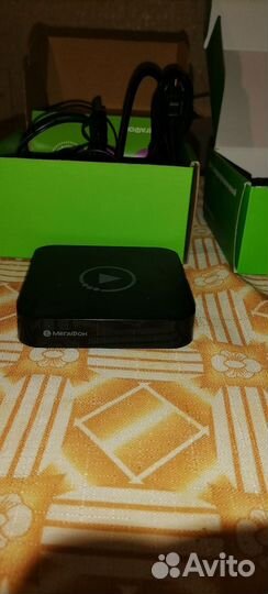 Wifi роутер и приставка к телевизору