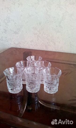 Хрустальные рюмки