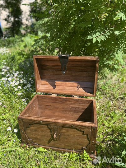 Сундук деревянный ручной работы