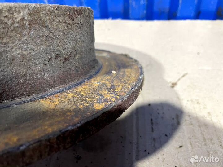 Тормозной диск задний Kia Carens 2 1.6 G4FC 2011