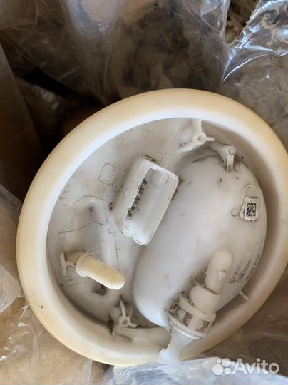 Насос топливный от Volvo S80 II