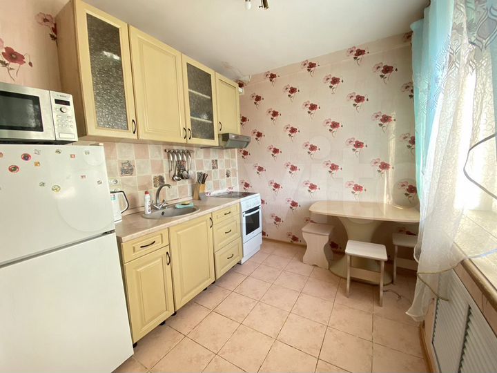 2-к. квартира, 60 м², 4/6 эт.