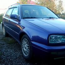 Volkswagen Golf 2.0 MT, 1996, битый, 163 000 км, с пробегом, цена 300 000 р�уб.