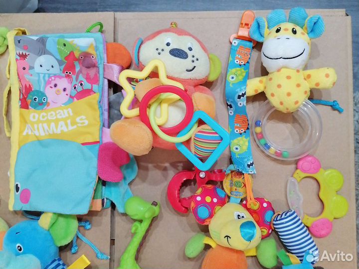 Игрушки погремушки детские