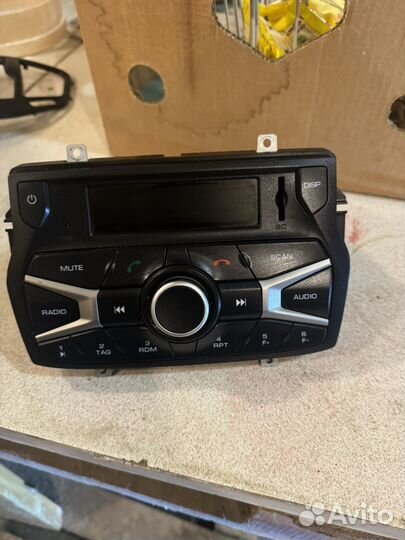 Штатная магнитола LADA vesta