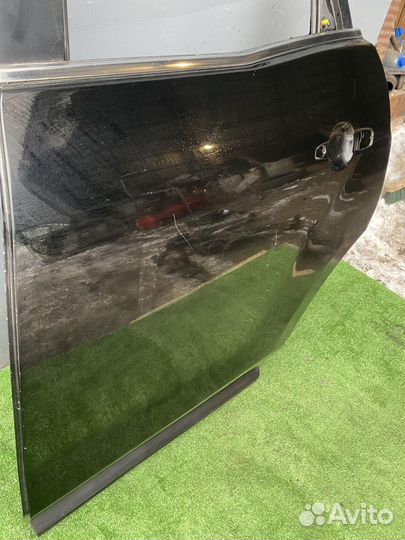 Задняя левая дверь Mazda cx-7