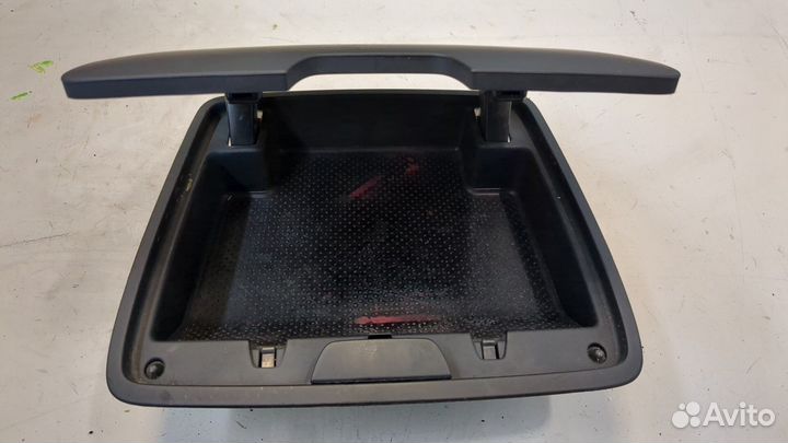 Бардачок Skoda Yeti, 2016