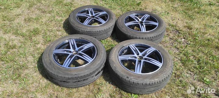 Bridgestone MY-02 Sporty Style 205/60 R16