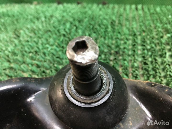 Рычаг подвески передний левый Mazda Mazda 6 GG