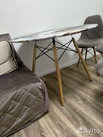 Стол eames D 100 см