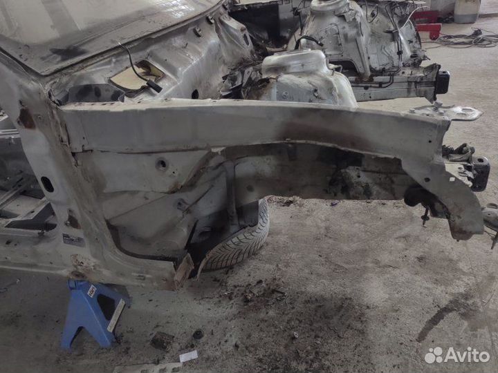 Лонжерон передний правый Mercedes-Benz S-Class