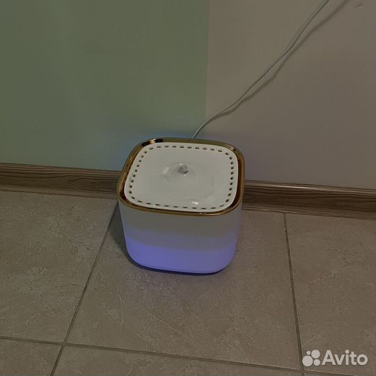 Фонтан поилка для кошек