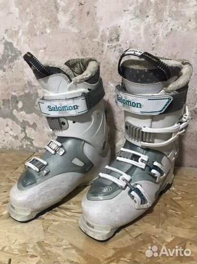 Горнолыжные ботинки