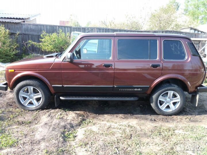 Пороги Нива 2131, Черные Эксклюзив