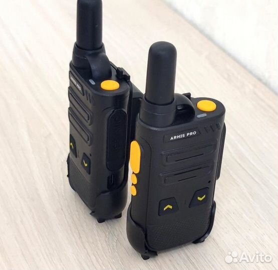 Рация-радиостанция с гарнитурой-наушником