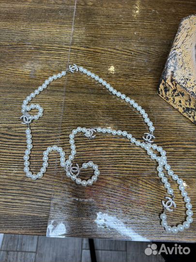 Бусы Шанель длинные