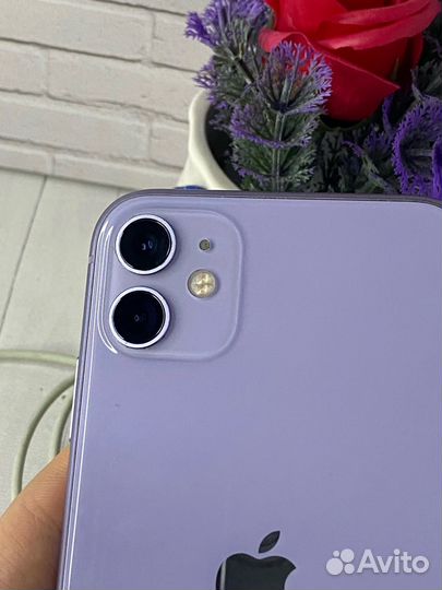 iPhone 11, 64 ГБ