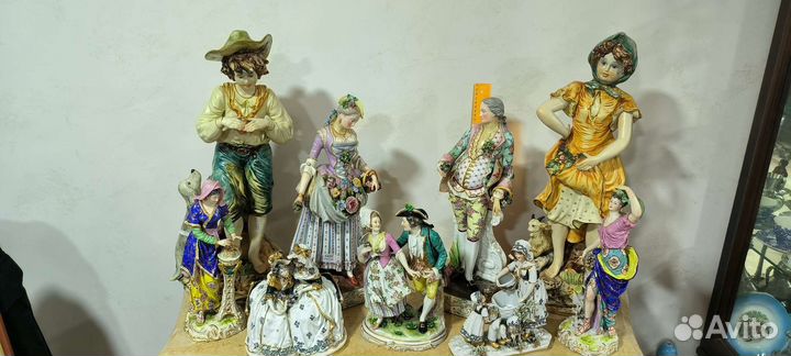 Фарфоровые статуэтки