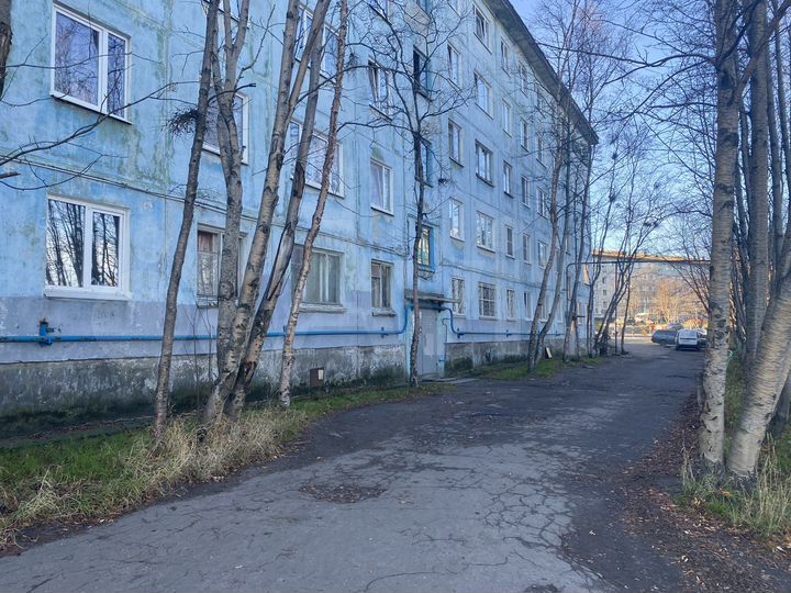 Доля в 2-к. квартире, 45 м², 3/5 эт.