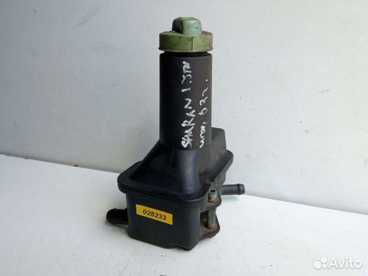 Бачок гур Volkswagen Sharan 1 restailing 7M3422372