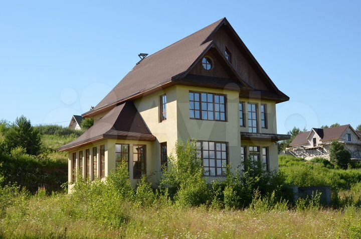 Дом 296 м² на участке 25 сот.