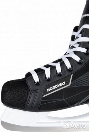 Коньки хоккейные