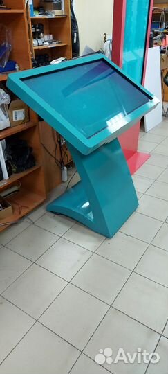 Интерактивный сенсорный стол для школы