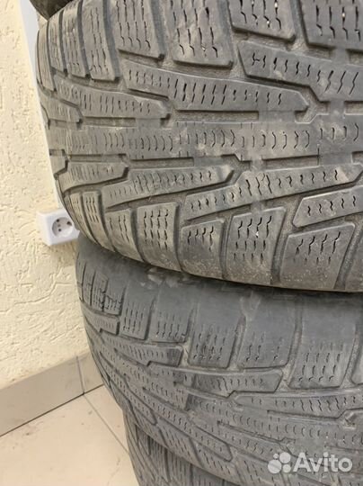 Nokian Tyres Hakkapeliitta R 235/60 R18