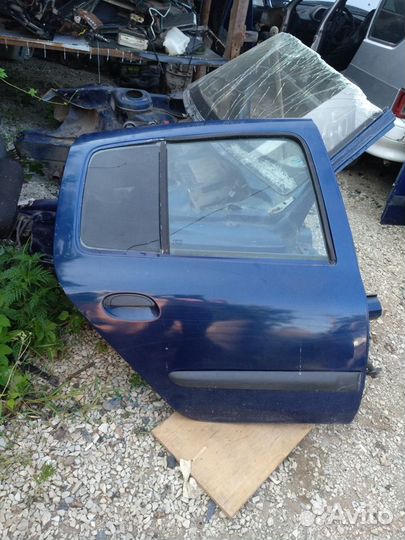 Дверь Renault Symbol 1998-2008 правая задняя