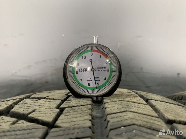 Bridgestone Blizzak VRX 215/55 R16 93Q