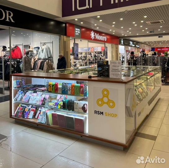 Продавец консультант в остров ТЦ Академический